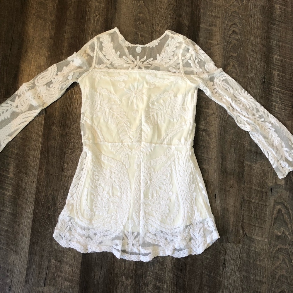Gorgeous white lace dress